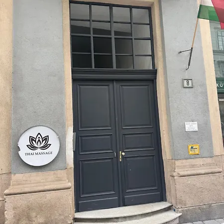 Bp-est Varos Apartment